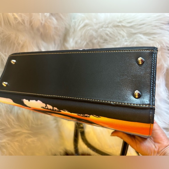 Gone With The Wind Collectible handbag Print Women's Med Size Shoulder Bag NWT S - Picture 3 of 8